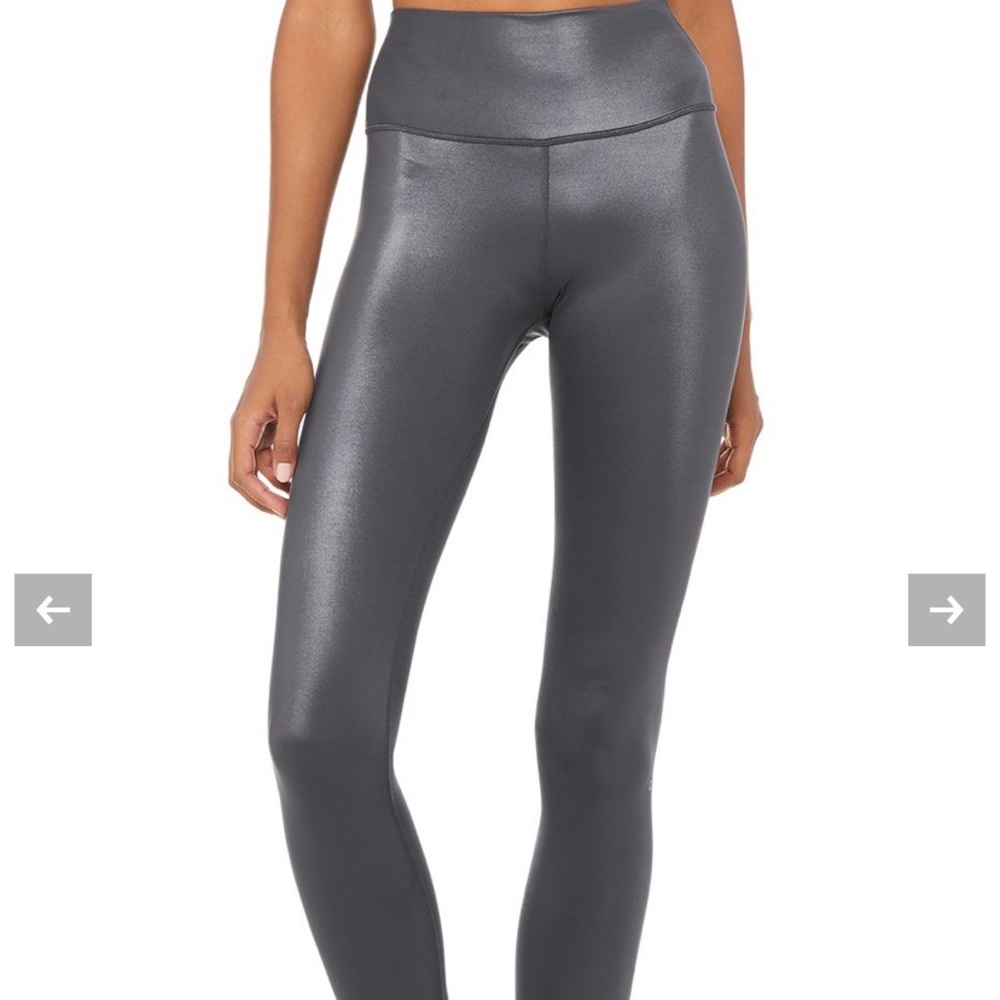 Alo shiny gray ankle length leggings